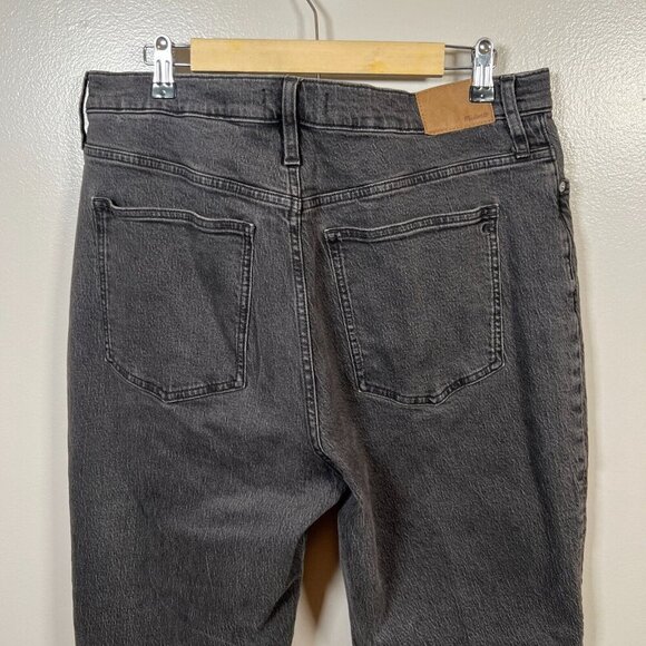 Madewell Perfect Vintage Straight Jeans Size 32 Frayed Hem Lunar Wash Black - Picture 9 of 11
